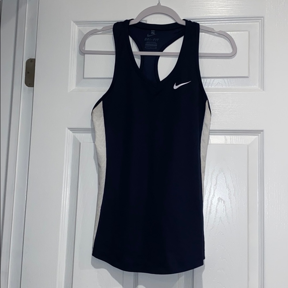 Nike dri-fit shirt size Small